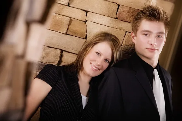 A Couple Looking At The Camera — Stock Photo, Image