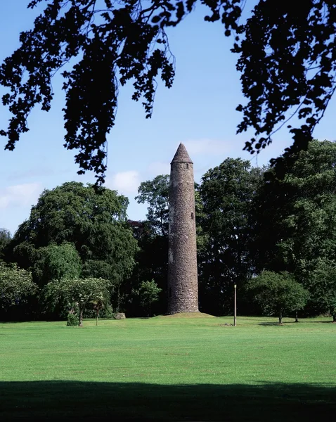 Antrim kulaté věže, antrim město, co. antrim, Irsko — Stock fotografie