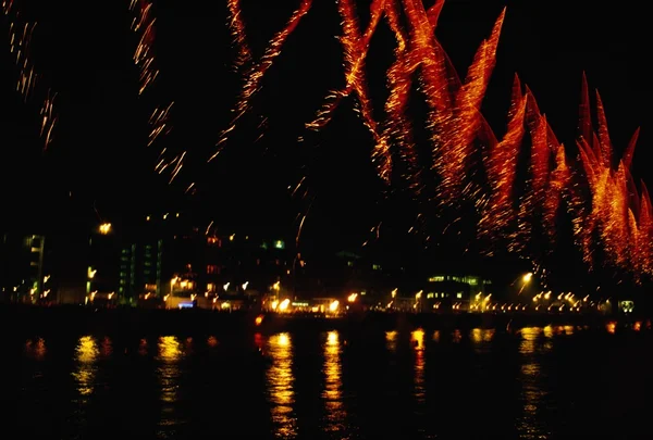 St patrick's day fesztiválon, tűzijáték, egyéni house quay, dublin, Írország — Stock Fotó