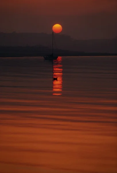 夕阳和海面，斯凯里，都柏林，爱尔兰 — 图库照片