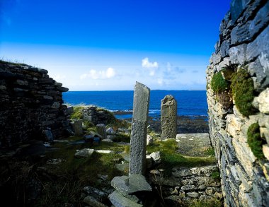 Co mayo, İrlanda. 14 kefal Yarımadası'nın çapraz abbey