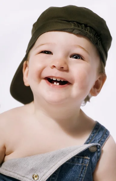 Kop en schouders portret van een jongen lachen — Stockfoto