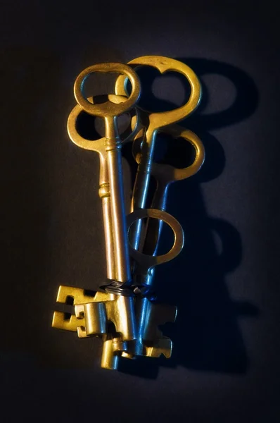 Bunt av gamla skeleton keys — Stockfoto