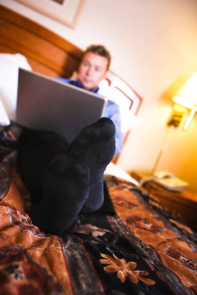 A Businessman Using A Laptop — Stock Photo, Image