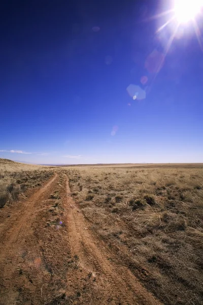 Landelijke vuil weg — Stockfoto