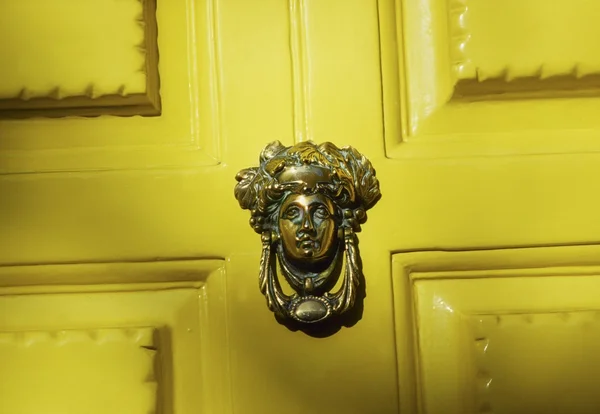 Georgian Details Door Knocker — Stock Photo, Image