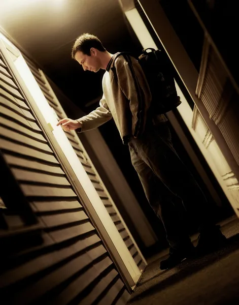 Side View Of A Man Ringing Bell — Stock Photo, Image