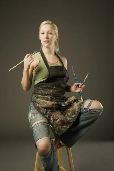 Woman Ready To Paint — Stock Photo, Image