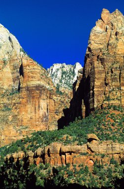 Utah, ABD. navajo kumtaşı kaya oluşumları