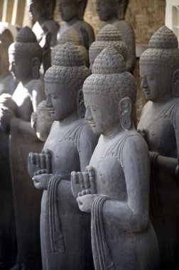 Bali, Endonezya, Asya. taş heykellerin dua