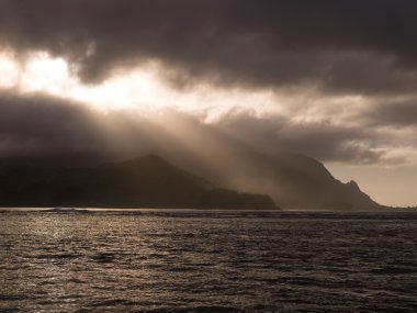 fırtına bulutları, Hanalei'deki defne, kauai, hawaii