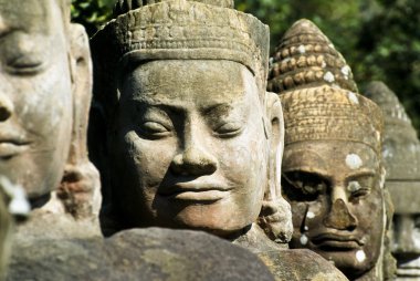 kafa heykelleri, angkor thom, cambodia