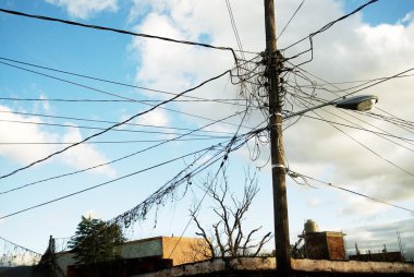 elektrik hatları