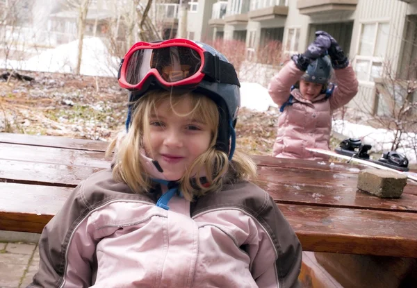 Girls In Winter Clothes — Stock Photo, Image