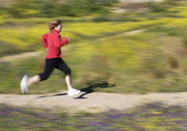 Mujer corriendo — Foto de Stock