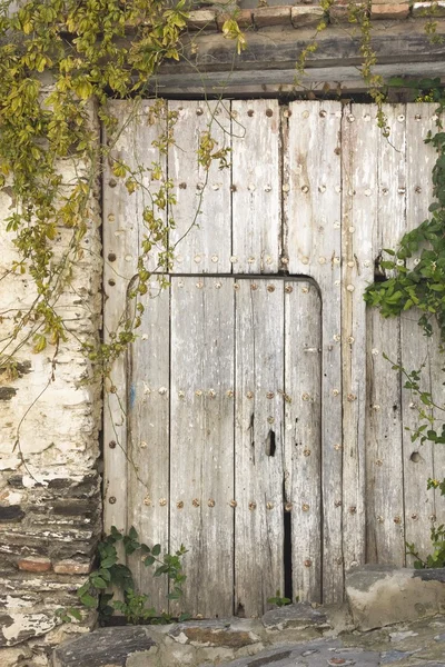 Porta de madeira, Macharaviaya Inland, Costa Del Sol, Província de Málaga, Espanha — Fotografia de Stock