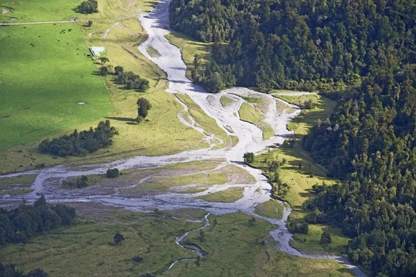 Сельская местность в Новой Зеландии — стоковое фото
