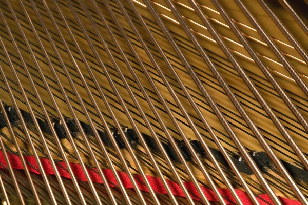 Close Up de cordas de piano — Fotografia de Stock