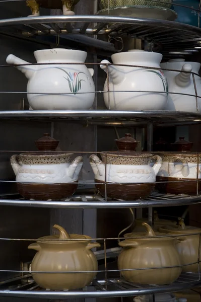 Dishes on display — Stock Photo, Image