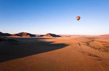 naukluft park, Namibya, Afrika üzerinden sıcak hava balonu