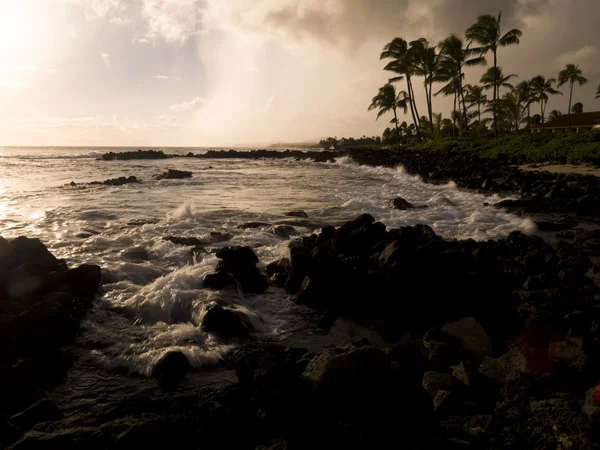 Rocky Coastline, Poipu, Kauai, Havaí — Fotografia de Stock