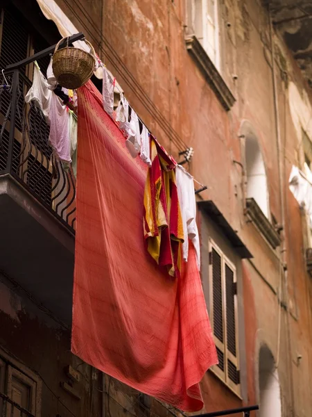 Lavandería Secado, Nápoles, Italia — Foto de Stock