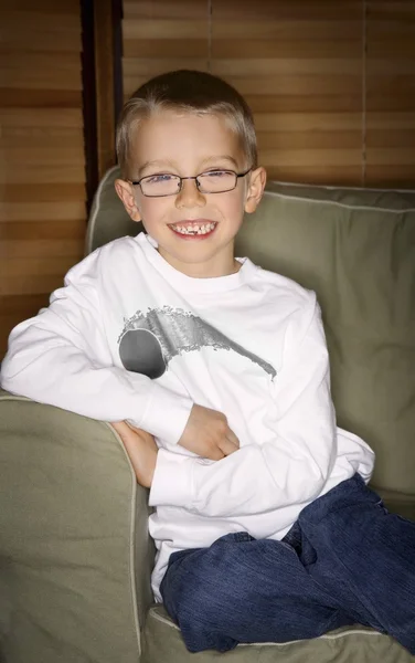 Retrato de menino jovem — Fotografia de Stock