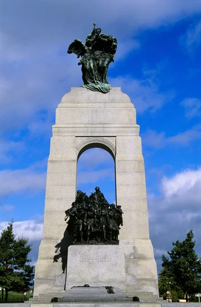 A válasz, nemzeti háborús emlékmű, ottawa, ontario, Kanada — Stock Fotó