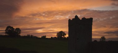 Silhouette Of A Tower From The Ruins clipart