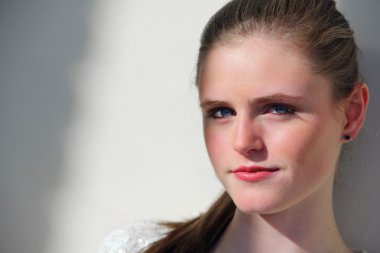 Genç bir kadının portresi