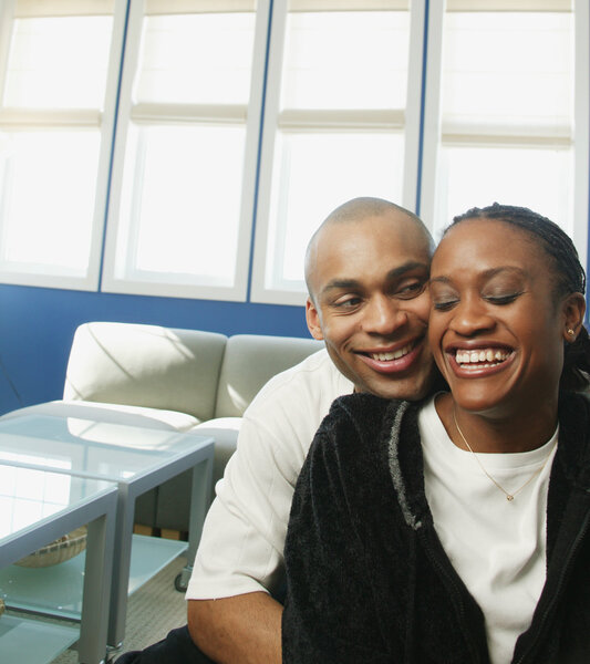 Смеющаяся пара
