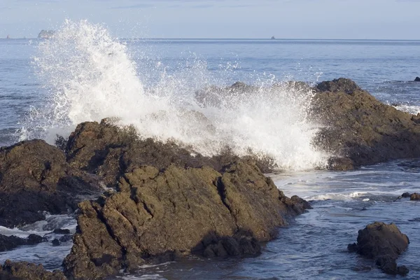 Vagues d'écrasement, République du Costa Rica — Photo