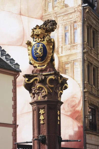 Fontein, wiesbaden, hessen, Duitsland — Stockfoto