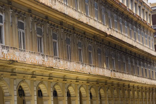 Arquitetura Cubana, Havana, Cuba — Fotografia de Stock