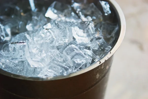 Ice In Bucket — Stock Photo, Image