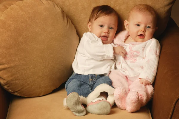 Babies Sitting Together — Stock Photo, Image