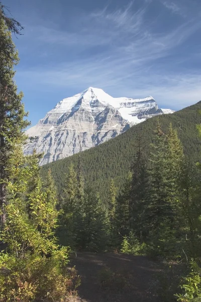 Mount robson, mount robson provincial park, british columbia, Kanada — Zdjęcie stockowe