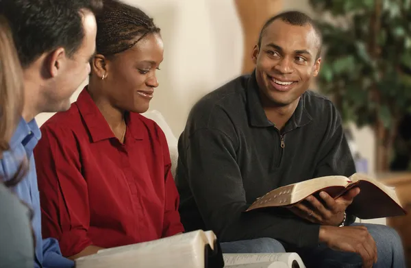 Grup İncil çalışması