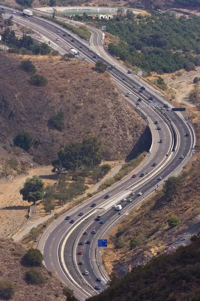 風景を介して巻線高速道路 — ストック写真