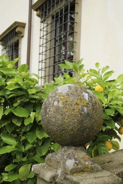 Fotos de Piedras angulares de stock, Piedras angulares imágenes libres