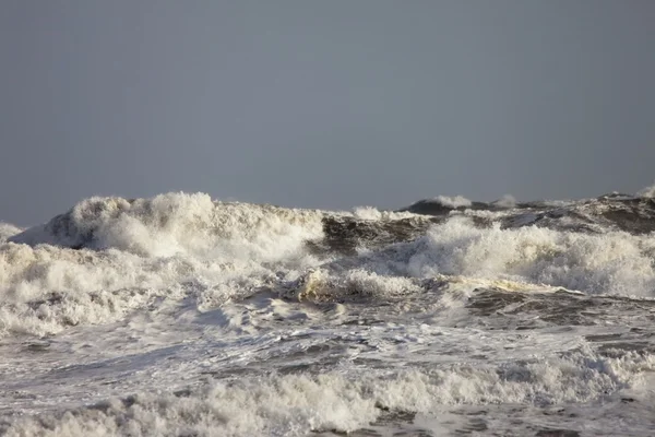 Συνετρίβη κύματα — Φωτογραφία Αρχείου