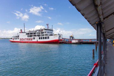 Tayland - 18 Şubat: 18 Şubat 2022 'de Tayland' da Seatran İskele Surat Thani 'de.