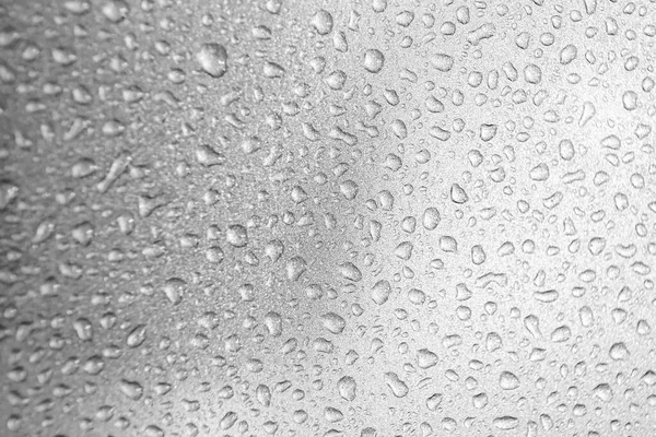 Капли Воды Сером Фоне Покрытые Капельками Воды Пузырьками Воде — стоковое фото