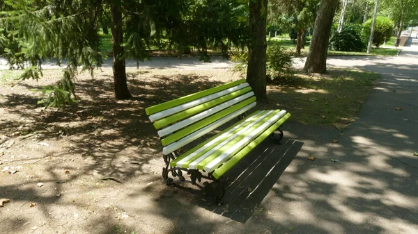 Banco Para Descansar Gente Parque —  Fotos de Stock