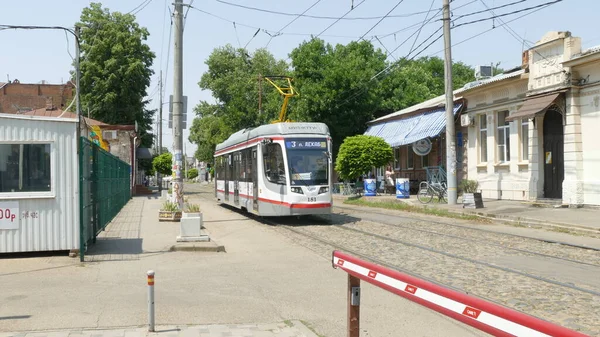 Краснодар Россия 2021 Трамвай Общественный Транспорт Улице Краснодара — стоковое фото
