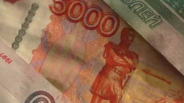 Çeşitli mezheplerden Rus kağıt parası 