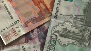 Yakın plan Rus bankasının kağıt banknotları. 