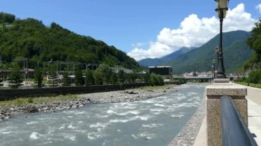 Rosa Khutor, Krasnodar Bölgesi, Rusya, 08.08.2021, Kayak merkezi Rosa Khutor 