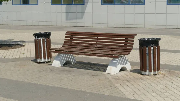 Bänk För Att Vila Människor Parken — Stockfoto