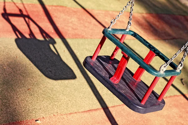 Empty swing — Stock Photo, Image